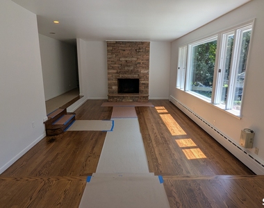 1139 Brookside Drive - Photo Thumbnail 9