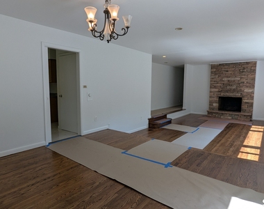 1139 Brookside Drive - Photo Thumbnail 8
