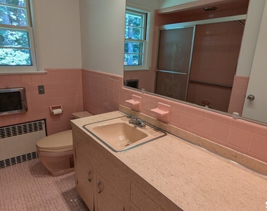 1139 Brookside Drive - Photo Thumbnail 16