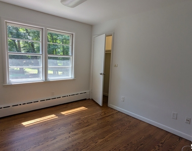 1139 Brookside Drive - Photo Thumbnail 17