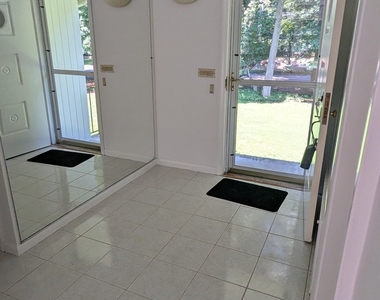 1139 Brookside Drive - Photo Thumbnail 3
