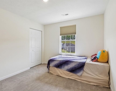 1105 Deerfield Drive - Photo Thumbnail 21