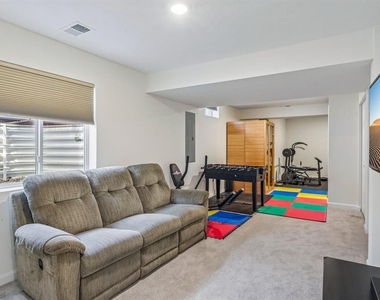 1105 Deerfield Drive - Photo Thumbnail 32