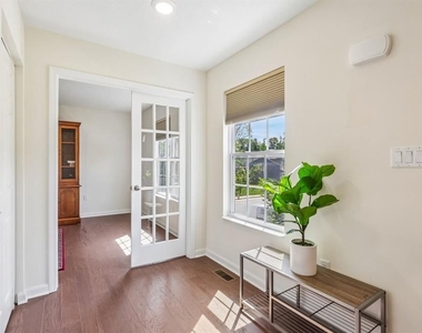 1105 Deerfield Drive - Photo Thumbnail 2