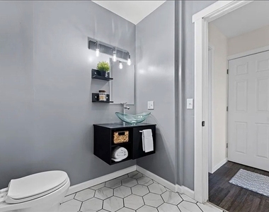 5440 Hillcrest St - Photo Thumbnail 14