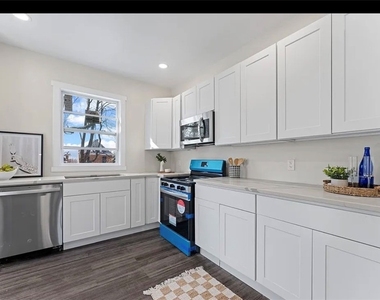 5440 Hillcrest St - Photo Thumbnail 6