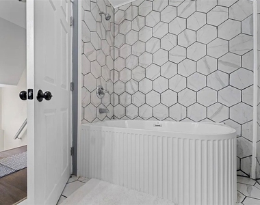 5440 Hillcrest St - Photo Thumbnail 11