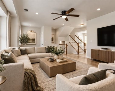 1502 Pointe View Dr - Photo Thumbnail 3