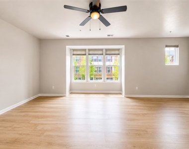 1502 Pointe View Dr - Photo Thumbnail 11