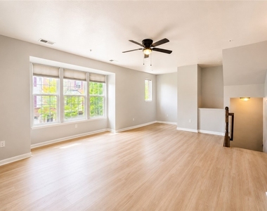 1502 Pointe View Dr - Photo Thumbnail 14