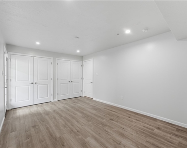 1502 Pointe View Dr - Photo Thumbnail 31