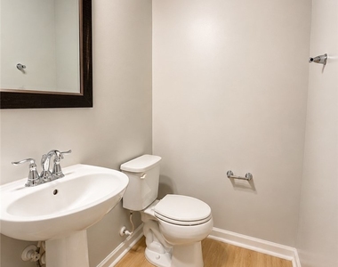 1502 Pointe View Dr - Photo Thumbnail 16