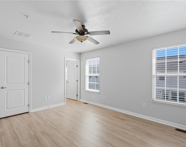 1502 Pointe View Dr - Photo Thumbnail 22