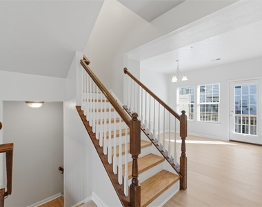 1502 Pointe View Dr - Photo Thumbnail 17