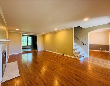 143 Seneca Dr - Photo Thumbnail 22