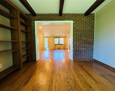 143 Seneca Dr - Photo Thumbnail 18