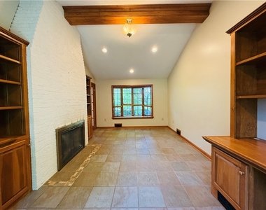 143 Seneca Dr - Photo Thumbnail 29