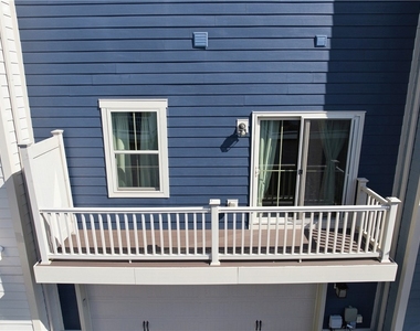 2004 Hemlock Ln - Photo Thumbnail 40