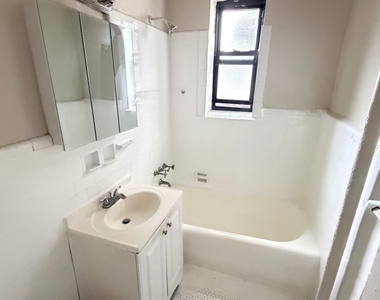 41-8 159th Street - Photo Thumbnail 16