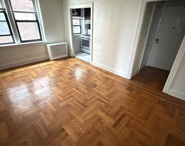 41-8 159th Street - Photo Thumbnail 11