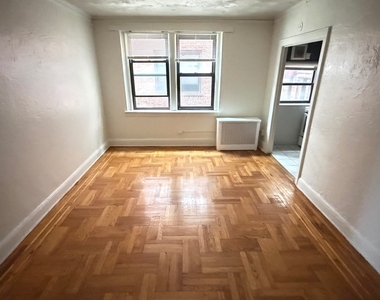 41-8 159th Street - Photo Thumbnail 13