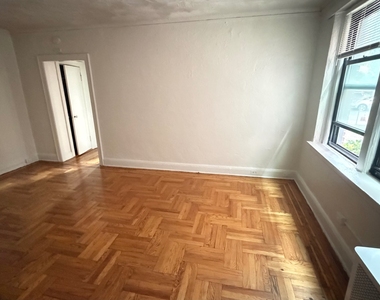41-8 159th Street - Photo Thumbnail 6