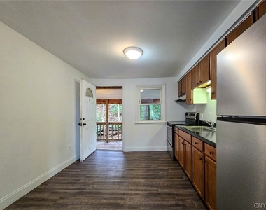 301 1st North Street - Photo Thumbnail 4