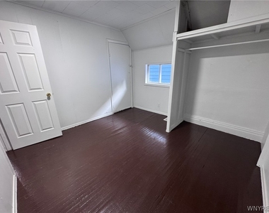 26 York Street - Photo Thumbnail 18