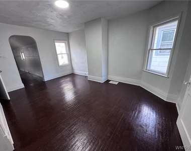 26 York Street - Photo Thumbnail 5