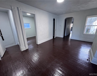26 York Street - Photo Thumbnail 6