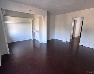 26 York Street - Photo Thumbnail 11
