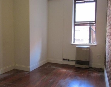 East 2nd Street - Photo Thumbnail 4