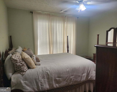 1642 Mission Park Drive - Photo Thumbnail 1