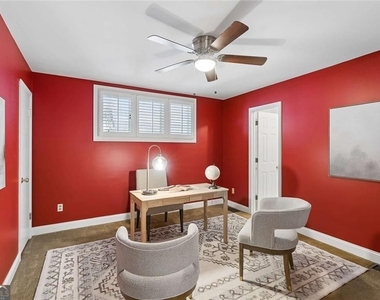 805 Holmes Street Nw - Photo Thumbnail 18