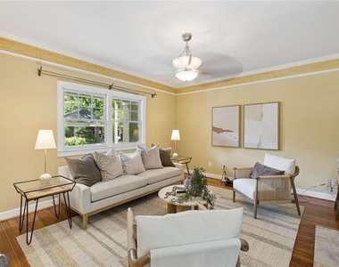 805 Holmes Street Nw - Photo Thumbnail 7
