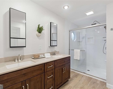 805 Holmes Street Nw - Photo Thumbnail 29