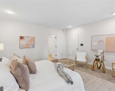 805 Holmes Street Nw - Photo Thumbnail 27