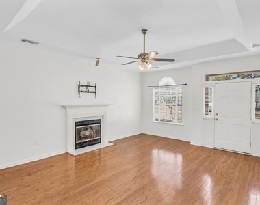 104 Ellison Lane - Photo Thumbnail 17