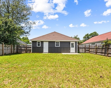 138 Kensington Circle - Photo Thumbnail 13