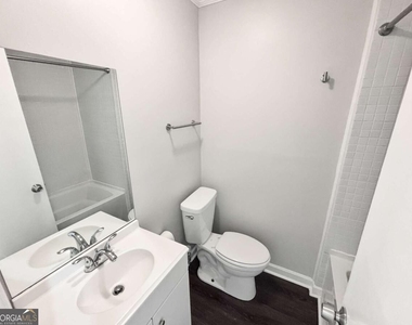 1552 Blackwell Road - Photo Thumbnail 9