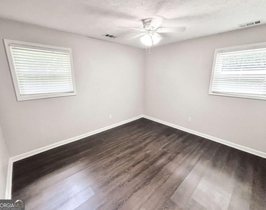 1552 Blackwell Road - Photo Thumbnail 13