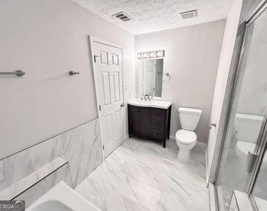 1552 Blackwell Road - Photo Thumbnail 18