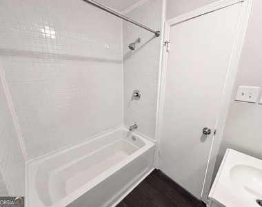 1552 Blackwell Road - Photo Thumbnail 10
