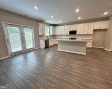 4427 Waxwing Street - Photo Thumbnail 3