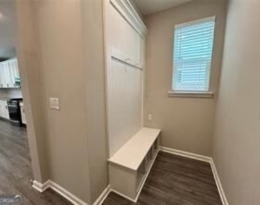 4427 Waxwing Street - Photo Thumbnail 6
