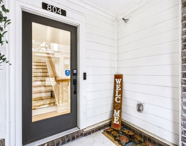 395 Pratt Drive - Photo Thumbnail 1