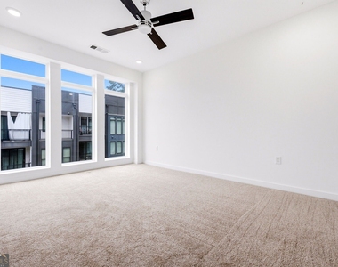 395 Pratt Drive - Photo Thumbnail 19