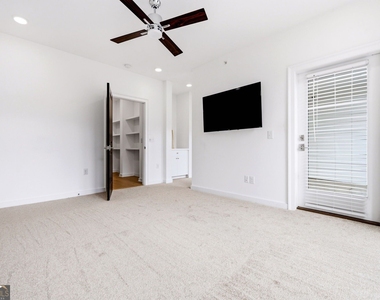 395 Pratt Drive - Photo Thumbnail 20