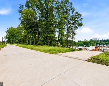 395 Pratt Drive - Photo Thumbnail 39