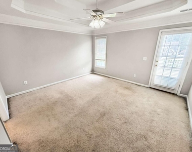 2092 Drogheda Lane - Photo Thumbnail 11
